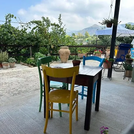 Holiday home Casetta A Cavarretta *