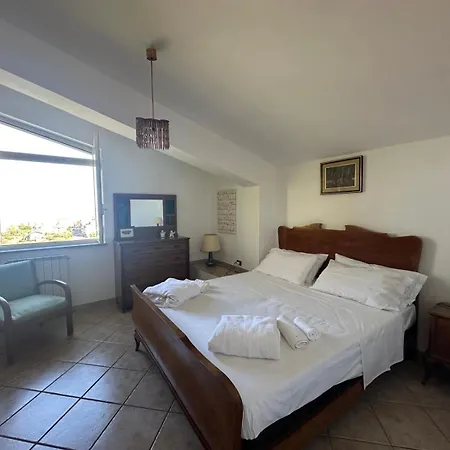 Casetta A Cavarretta * SantʼAgata di Militello